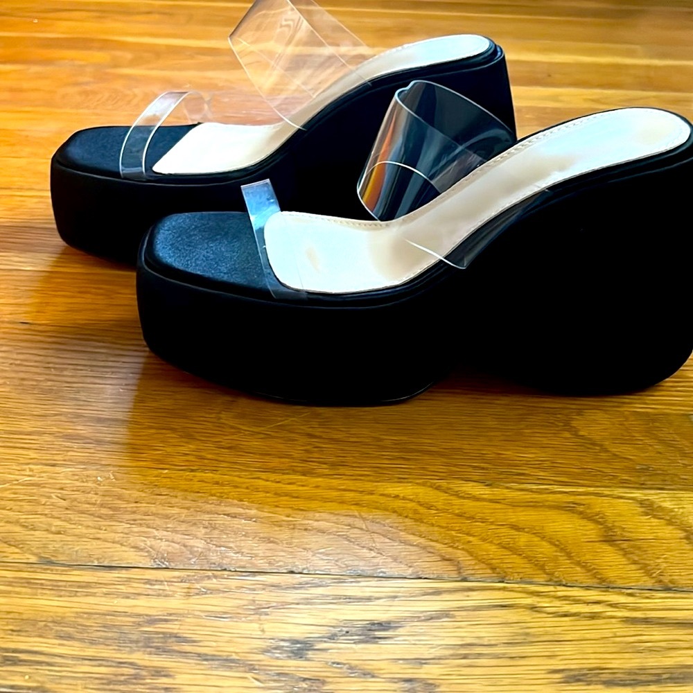 Platform wedge